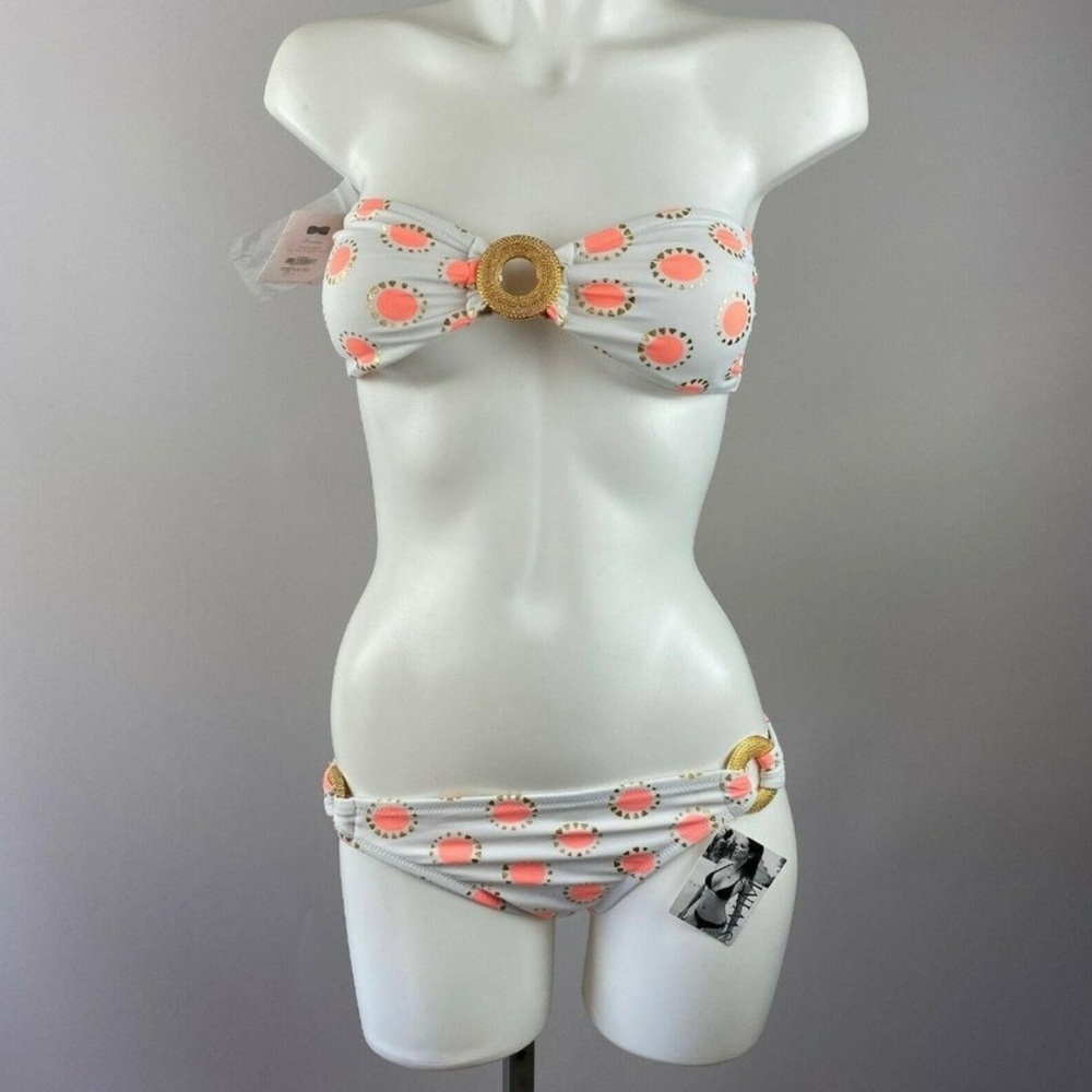 NWOT never worn Victoria Secret bandeau bikini - perfect for summer time!